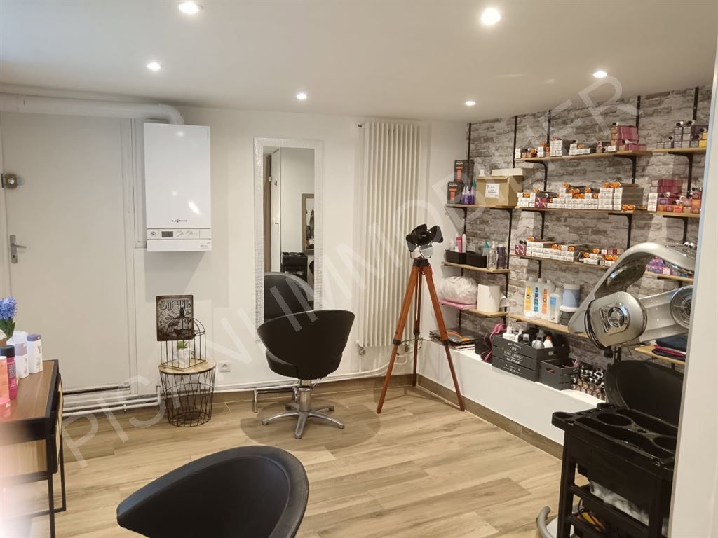 commerce en vente sur MONTIVILLIERS (76290)