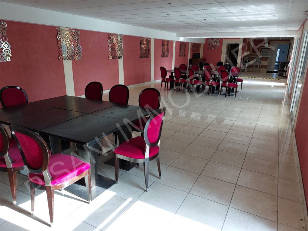 local d'activité en vente sur GONNEVILLE LA MALLET (76280)