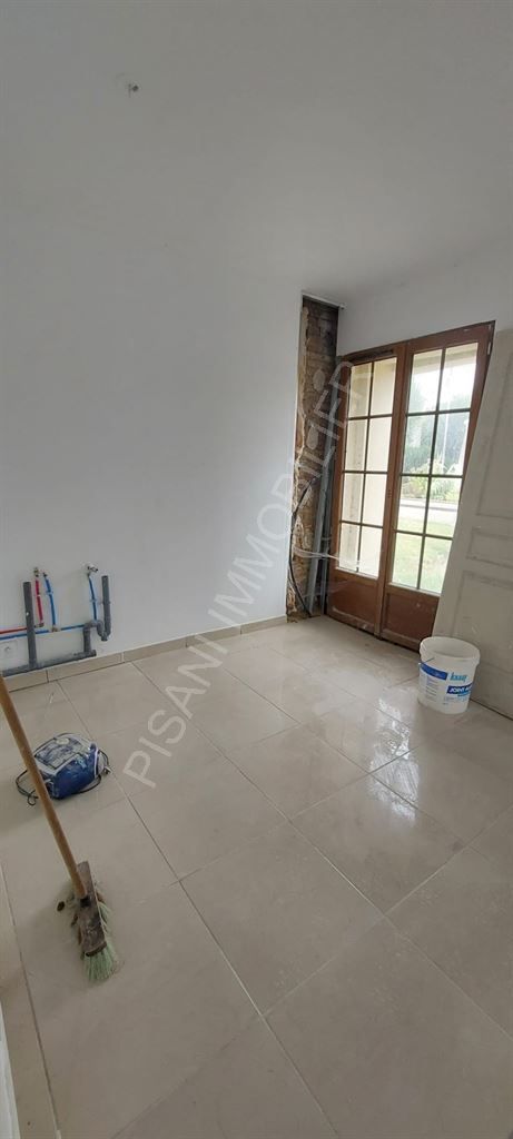 immeuble en vente sur QUILLEBEUF SUR SEINE (27680)