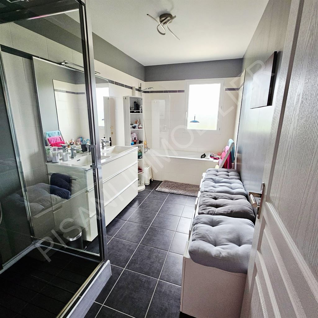 maison 6 pièces en vente sur BORDEAUX ST CLAIR (76790)