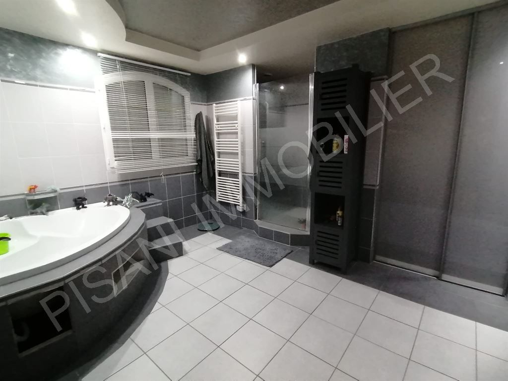 maison 7 pièces en vente sur LES TROIS PIERRES (76430)