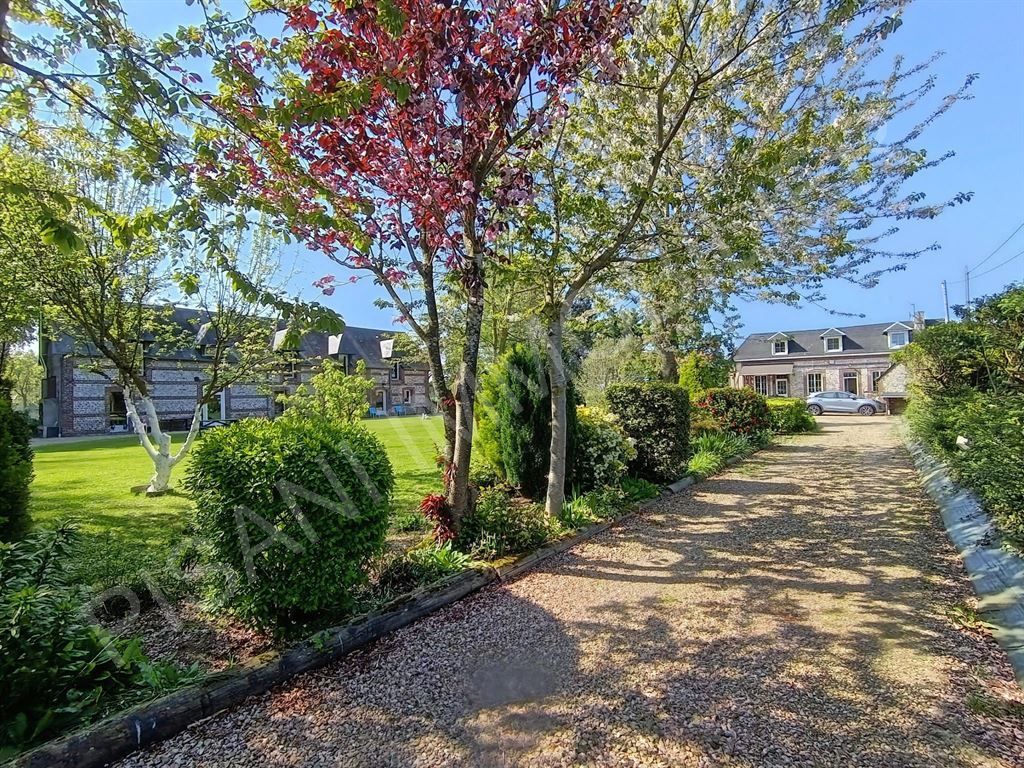 propriété 11 pièces en vente sur ST LEONARD (76400)