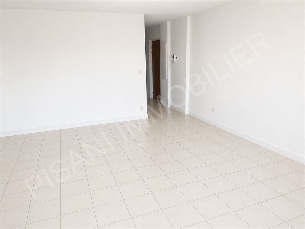 appartement 3 pièces en location sur GONNEVILLE LA MALLET (76280)