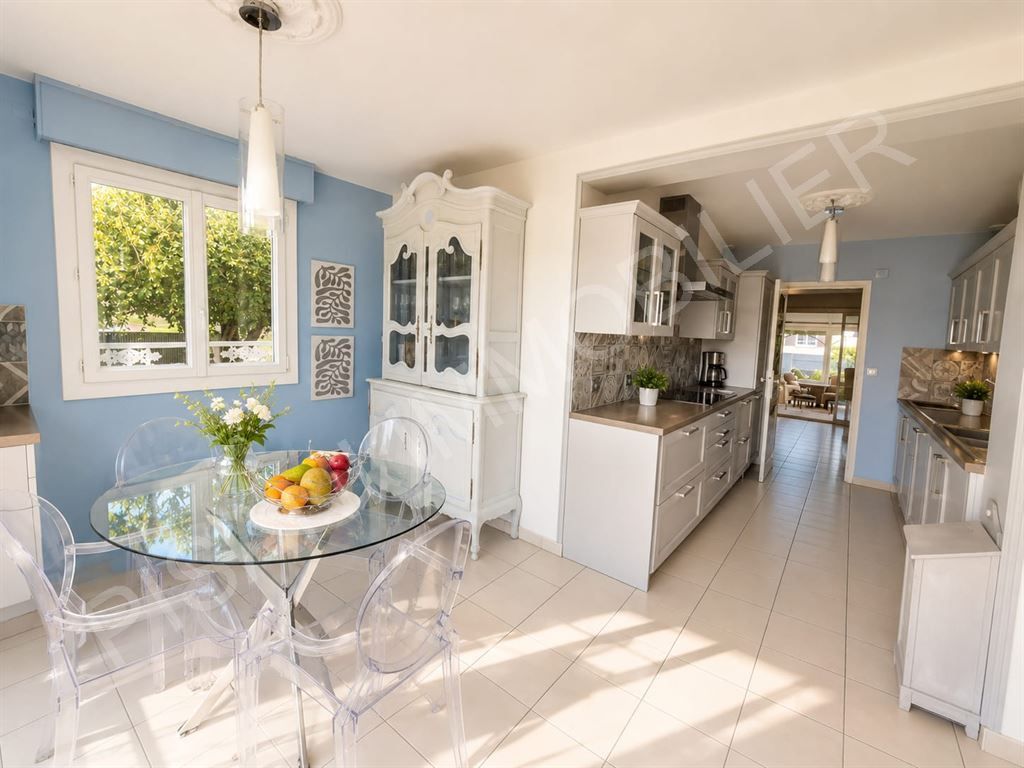 maison 9 pièces en vente sur TOUSSAINT (76400)