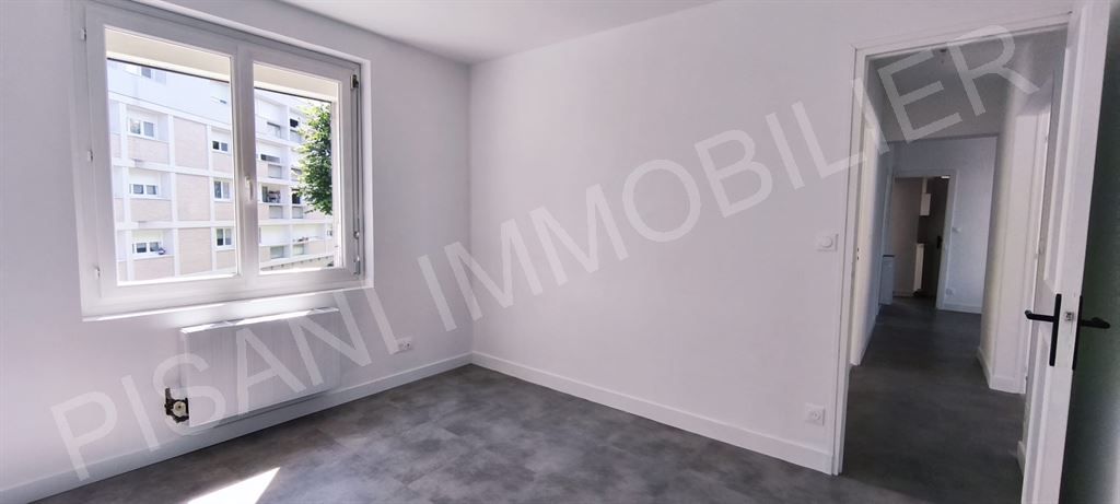 appartement 5 pièces en location sur LILLEBONNE (76170)