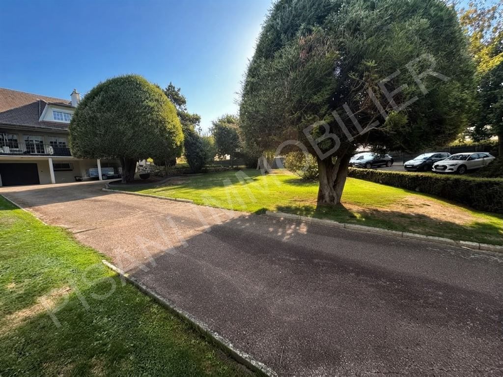 maison 7 pièces en vente sur ROLLEVILLE (76133)